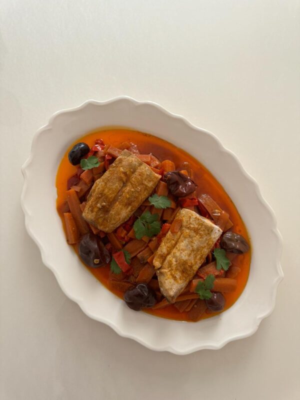 Poisson Hraïmi accompagné de légumes